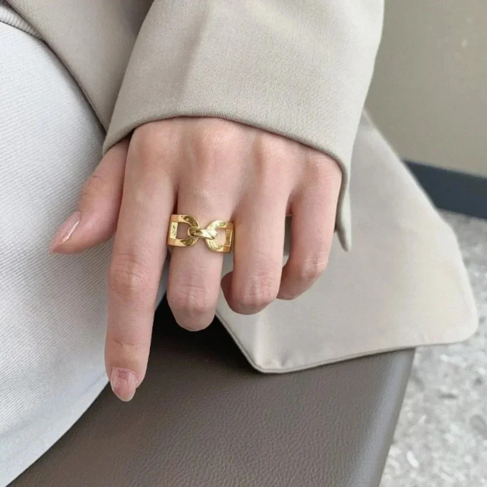 925 Sterling Silver Knot Buckle Ring (Gold)